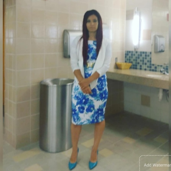 Dress - Picture 5 of 5